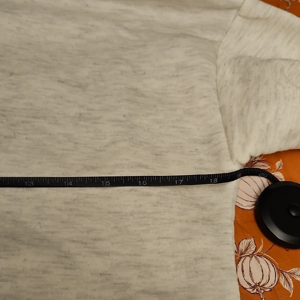 NWOT Gray Hoodie with Pink Floral Design - Picture 4 of 6